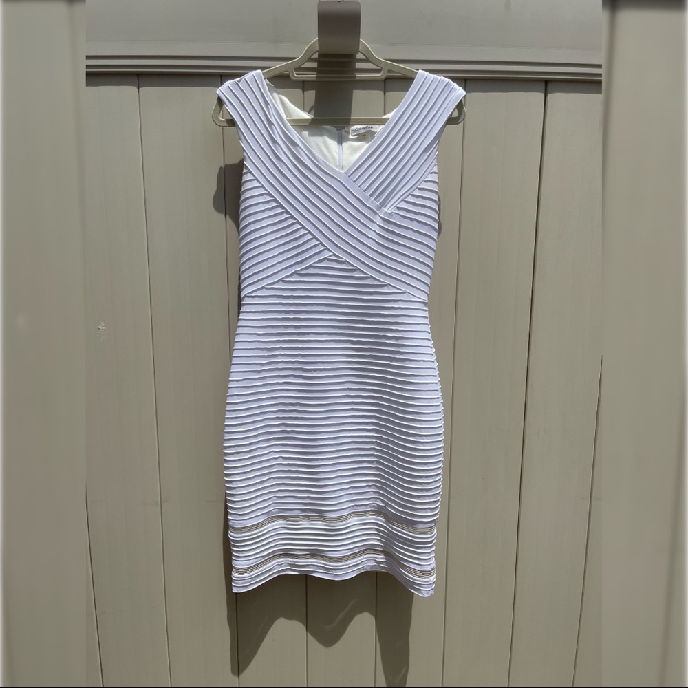 Calvin Klein White Bodycon Dress ✨